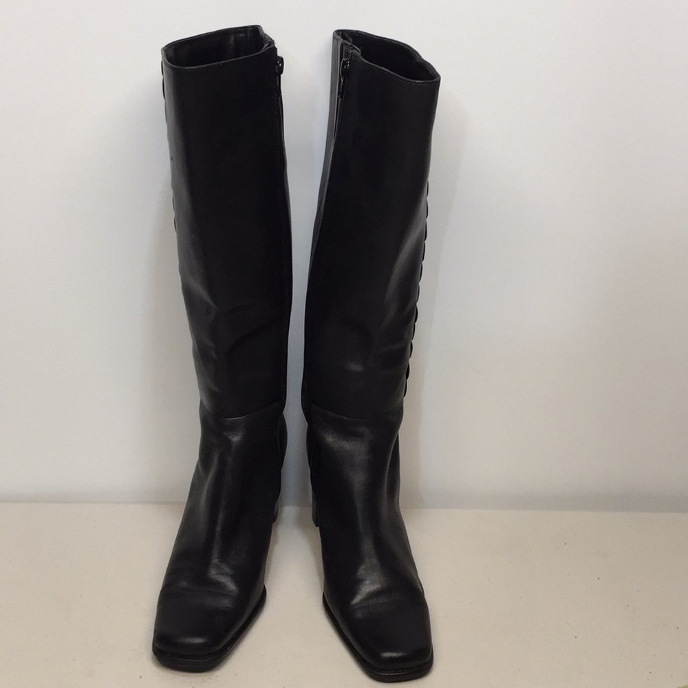 St. John's Bay size 7.5 black leather boots